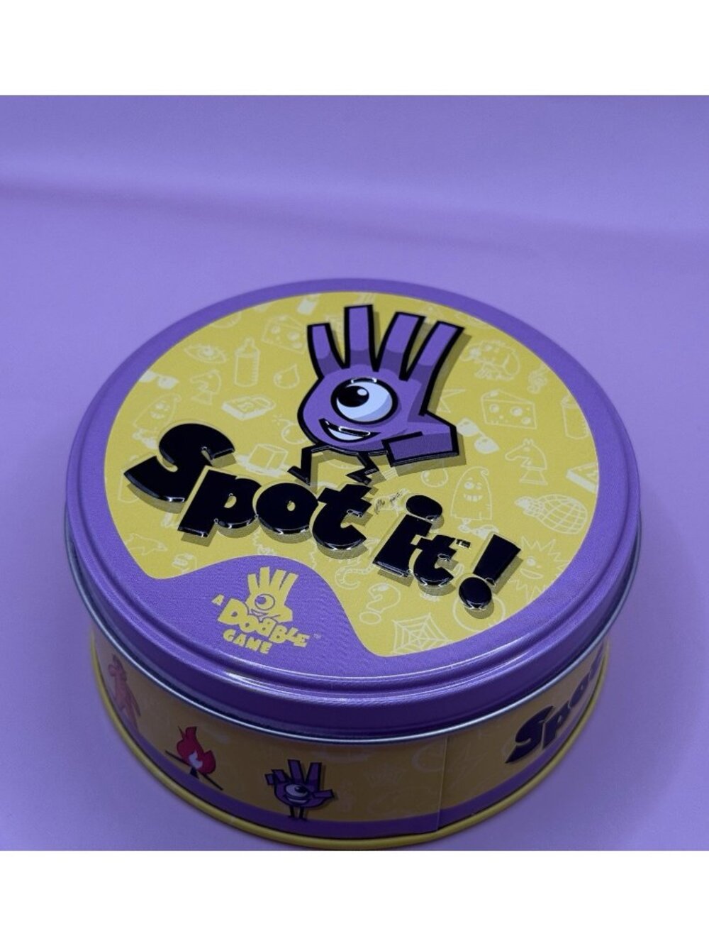 Spot It! Classic Card Game, Game for Kids-Age 6+, 2 to 8 Players Complete!